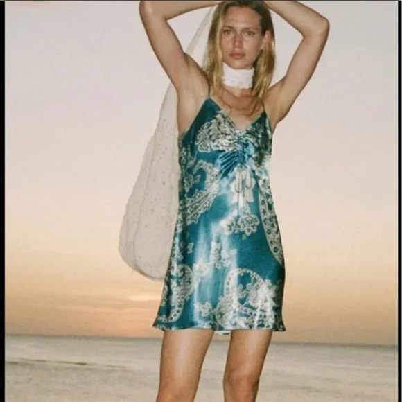 Zara Satin Bandana Paisley  Print Mini Dress Teal Size Small Blogger Fave - Picture 6 of 15
